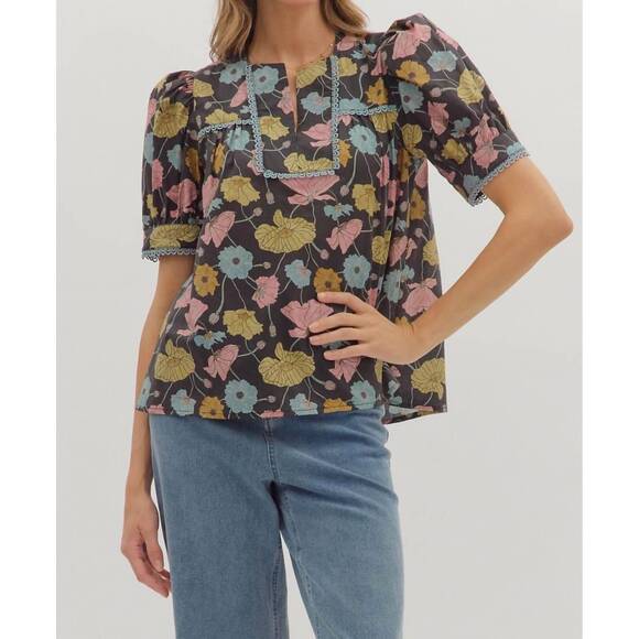 ENTRO Tops - NEW ENTRO ophelia top in black multi